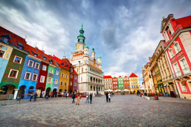 Apartament W Sercu Miasta Poznan Garbary 31 Екстериор снимка